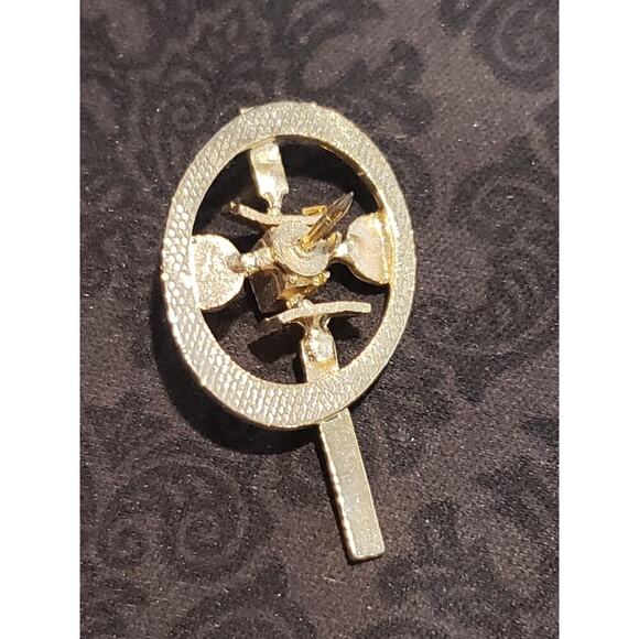 Vintage Modernist Abstract Space Satellite Gold Tone Brooch Pin Texture - Picture 7 of 7